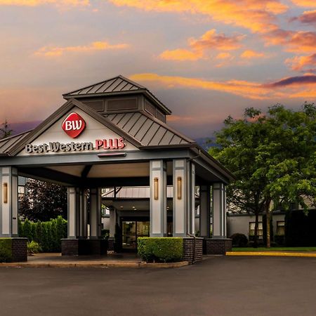 Best Western Plus Puyallup Hotel Exterior photo