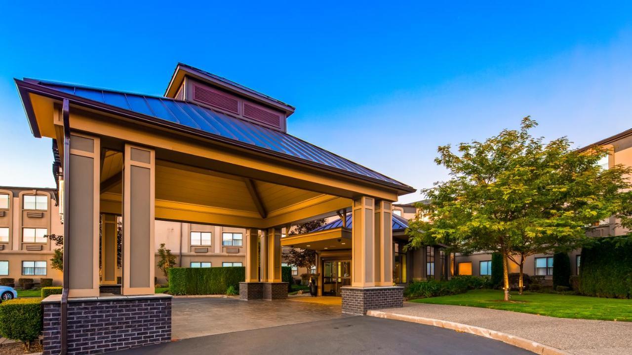 Best Western Plus Puyallup Hotel Exterior photo